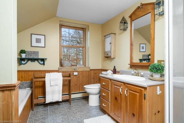 4081 Stage Coach Road, House detached with 3 bedrooms, 2 bathrooms and 7 parking in South Frontenac ON | Image 27