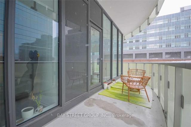 1105 - 197 Yonge St, Condo with 1 bedrooms, 1 bathrooms and 0 parking in Toronto ON | Image 10