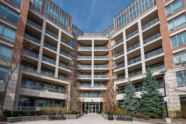 210 - 2480 Prince Michael Dr S, Condo with 2 bedrooms, 2 bathrooms and 2 parking in Oakville ON | Image 1