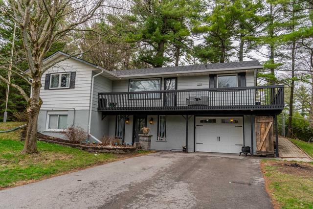 18 Payne St, House detached with 3 bedrooms, 2 bathrooms and 5 parking in Kawartha Lakes ON | Image 1