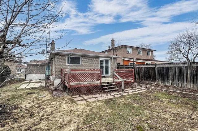 41 Sonmore Dr, House detached with 3 bedrooms, 4 bathrooms and 3 parking in Toronto ON | Image 28