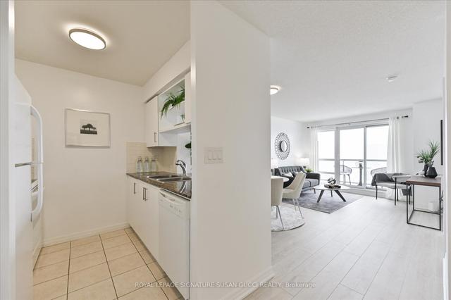 710 - 30 Herons Hill Way, Condo with 1 bedrooms, 1 bathrooms and 1 parking in Toronto ON | Image 35
