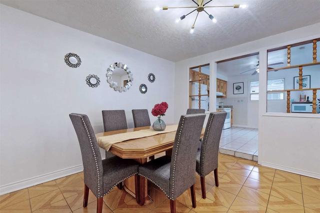 22 Abbs St, House semidetached with 3 bedrooms, 3 bathrooms and 4 parking in Toronto ON | Image 26