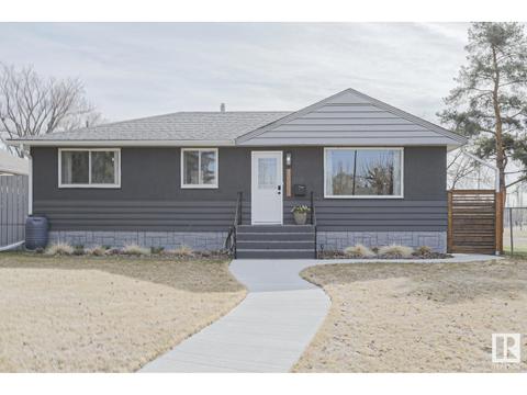 12327 140 St Nw, House detached with 3 bedrooms, 1 bathrooms and null parking in Edmonton AB | Card Image