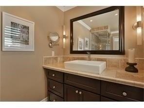 1119 Notley Cres, House detached with 4 bedrooms, 4 bathrooms and 4 parking in Oakville ON | Image 3