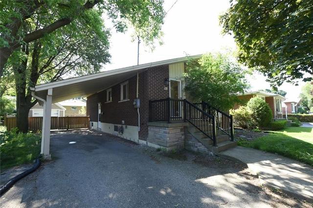81 West 31st Street, House detached with 3 bedrooms, 2 bathrooms and 2 parking in Hamilton ON | Image 2