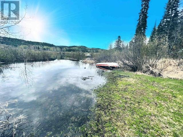 2288 Eagle Creek Road, Home with 2 bedrooms, 1 bathrooms and null parking in Cariboo H BC | Image 1