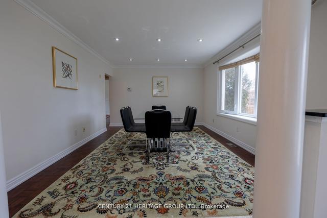 35 Railway St, House detached with 3 bedrooms, 2 bathrooms and 14 parking in Vaughan ON | Image 2