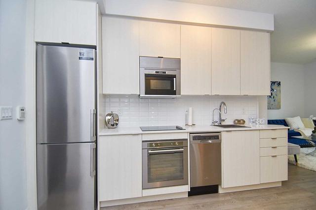 309 - 101 Erskine Ave, Condo with 2 bedrooms, 2 bathrooms and 1 parking in Toronto ON | Image 13