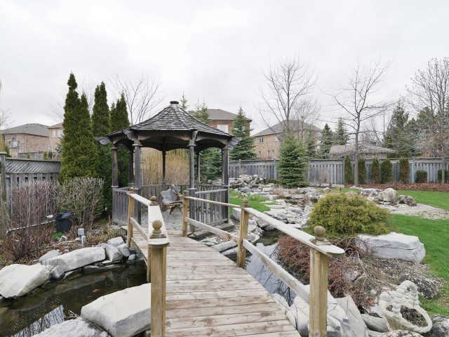 1247 Glenashton Dr, House detached with 4 bedrooms, 5 bathrooms and 6 parking in Oakville ON | Image 3