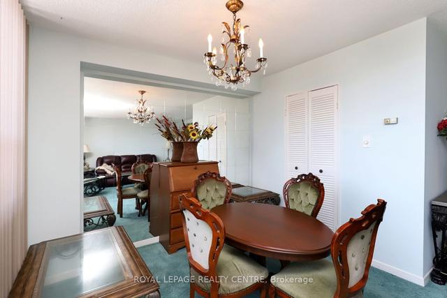 209 - 1050 Stainton Dr, Condo with 2 bedrooms, 1 bathrooms and 1 parking in Mississauga ON | Image 5