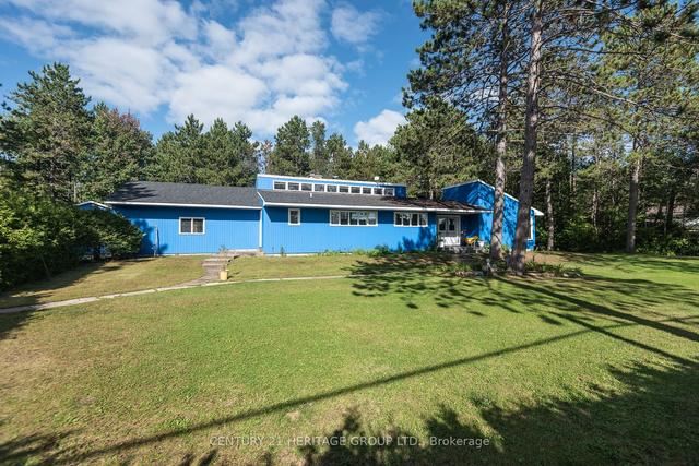 33712 Highway 17 W, House detached with 3 bedrooms, 3 bathrooms and 6 parking in Ottawa ON | Image 1
