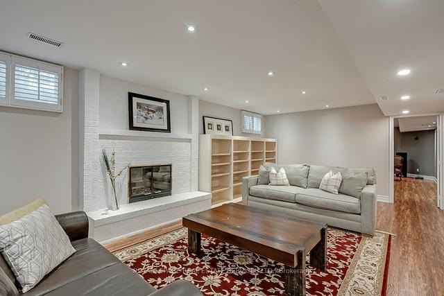 212 Poplar Dr, House detached with 5 bedrooms, 6 bathrooms and 9 parking in Oakville ON | Image 24