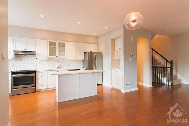 108 Nutting Crescent, Townhouse with 2 bedrooms, 4 bathrooms and 3 parking in Ottawa ON | Image 6