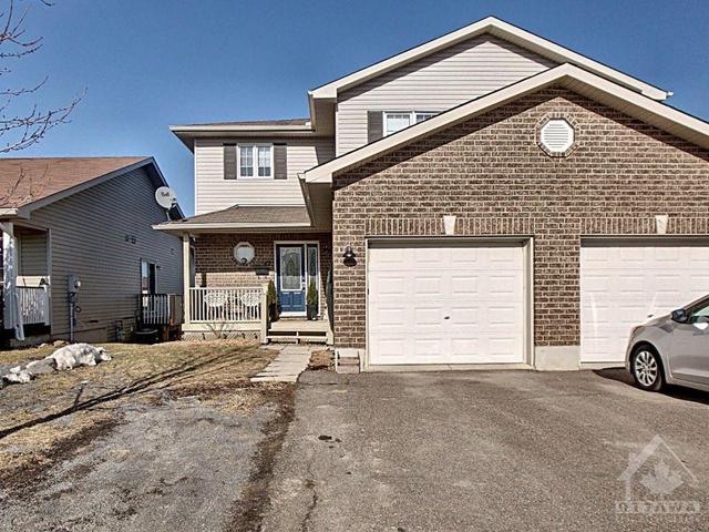 42 Frieday Street, Home with 3 bedrooms, 2 bathrooms and 3 parking in Arnprior ON | Image 1