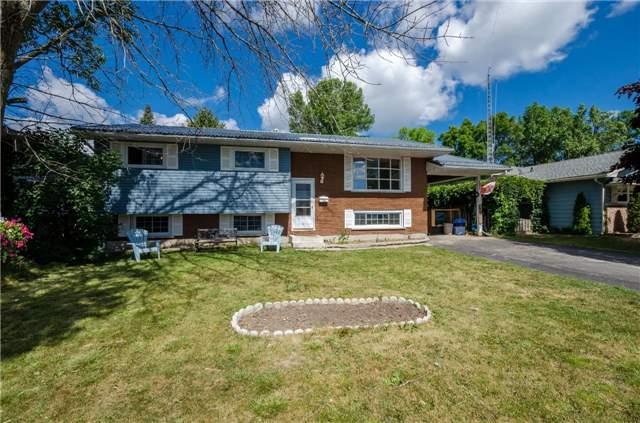 332 Rodger Rd, House detached with 3 bedrooms, 2 bathrooms and 3 parking in Orillia ON | Image 1