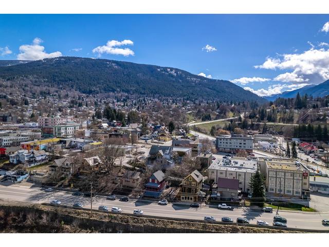 116 Vernon Street, Home with 0 bedrooms, 0 bathrooms and null parking in Nelson BC | Image 27