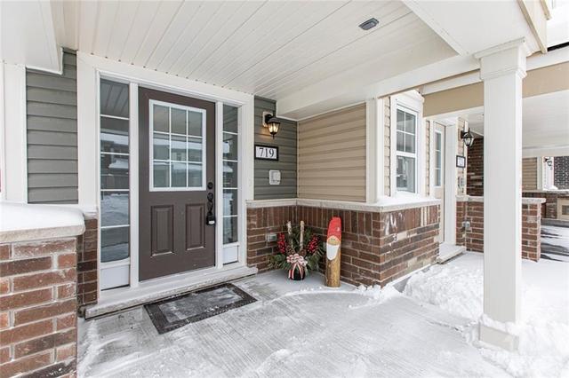 719 Juneberry Lane, Townhouse with 2 bedrooms, 2 bathrooms and 3 parking in Ottawa ON | Image 3