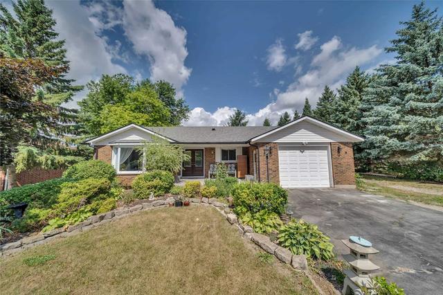 13 Bedford Rd, House detached with 2 bedrooms, 3 bathrooms and 3 parking in Guelph/Eramosa ON | Card Image