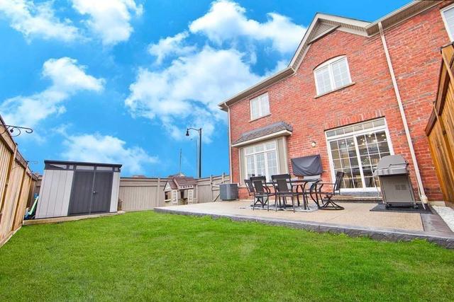 19 Honeyview Tr, House semidetached with 3 bedrooms, 4 bathrooms and 3 parking in Brampton ON | Image 18