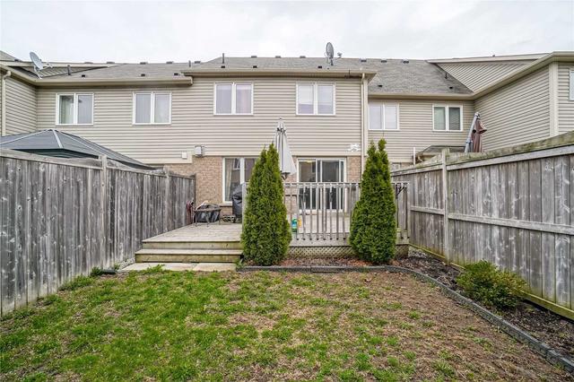 41 Newport Cres, House attached with 3 bedrooms, 3 bathrooms and 2 parking in Hamilton ON | Image 33