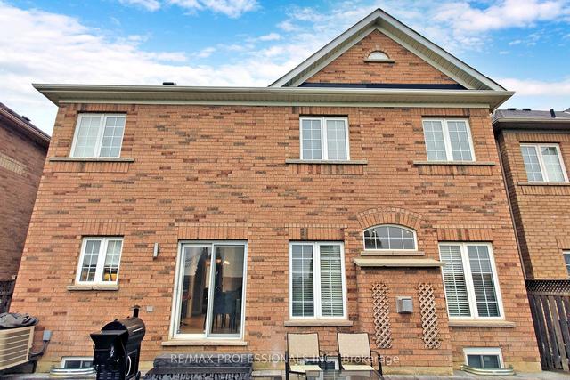 upper - 35 Perkins Dr, House detached with 4 bedrooms, 4 bathrooms and 3 parking in Brampton ON | Image 25