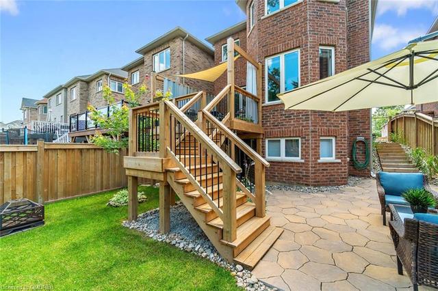 31 Upper Canada Court, House detached with 4 bedrooms, 2 bathrooms and 4 parking in Halton Hills ON | Image 43