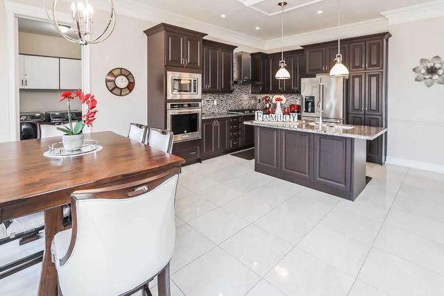 11 Strength St, House detached with 4 bedrooms, 6 bathrooms and 6 parking in Brampton ON | Image 24