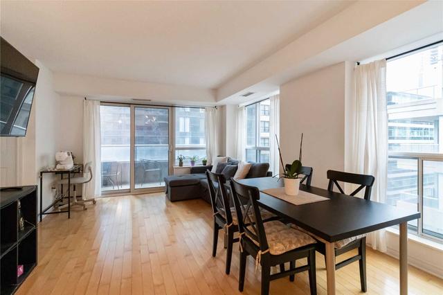 940 - 250 Wellington St W, Condo with 2 bedrooms, 2 bathrooms and 0 parking in Toronto ON | Image 25