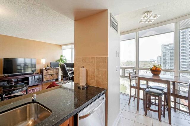 1701 - 50 Eglinton Ave W, Condo with 2 bedrooms, 2 bathrooms and 1 parking in Mississauga ON | Image 14