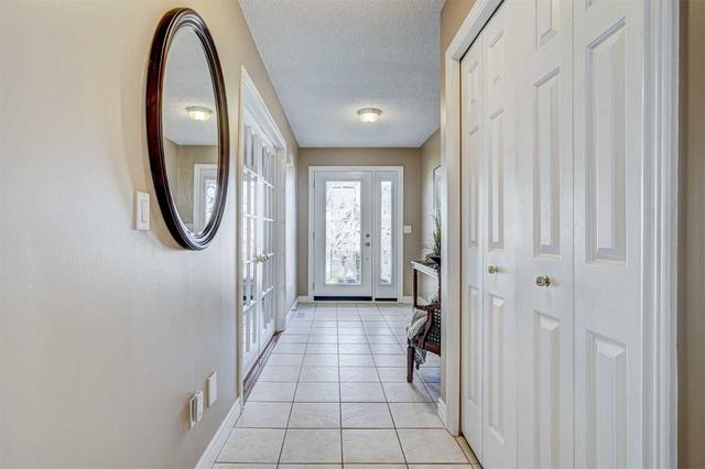 11 Hart Crt, House detached with 3 bedrooms, 3 bathrooms and 4 parking in Clarington ON | Image 12