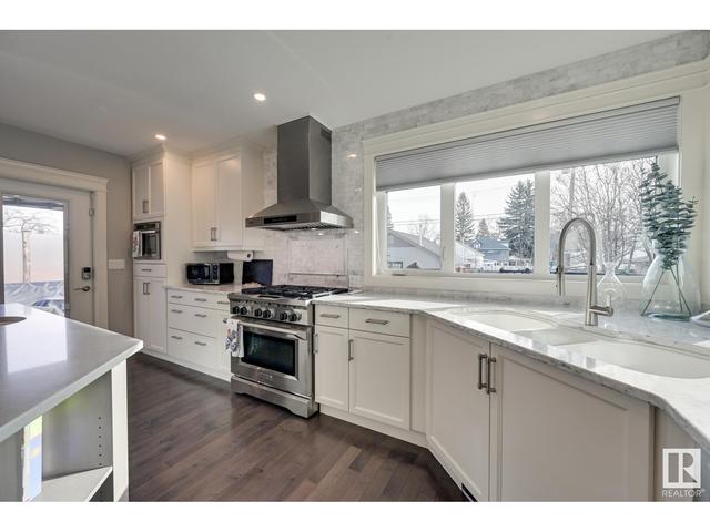 11313 127 St Nw, House detached with 4 bedrooms, 4 bathrooms and 4 parking in Edmonton AB | Image 6