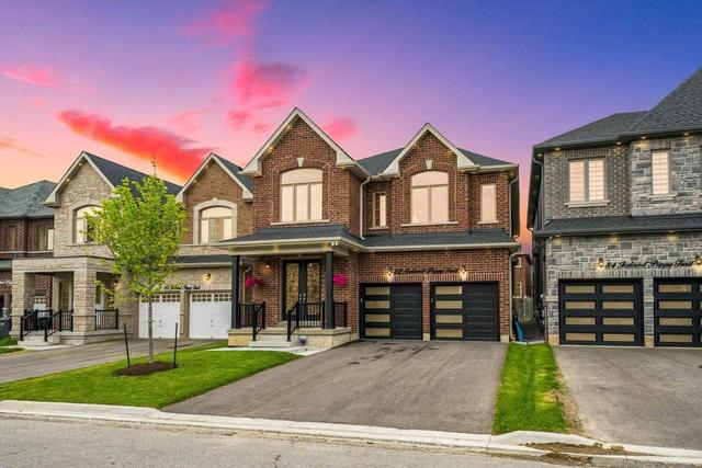 82 Iceland Poppy Tr, House detached with 4 bedrooms, 4 bathrooms and 6 parking in Brampton ON | Image 12