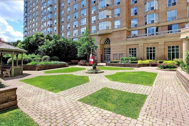ph04 - 11 Thorncliffe Park Dr, Condo with 2 bedrooms, 2 bathrooms and 1 parking in Toronto ON | Image 30