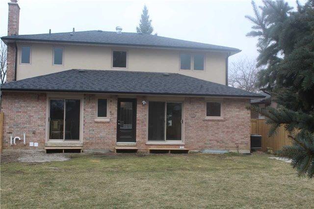 2393 Chilsworthy Ave, House detached with 4 bedrooms, 4 bathrooms and 4 parking in Mississauga ON | Image 19