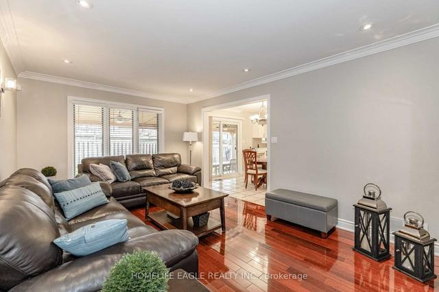 50 Pelham Dr, House detached with 4 bedrooms, 4 bathrooms and 7 parking in Hamilton ON | Image 4
