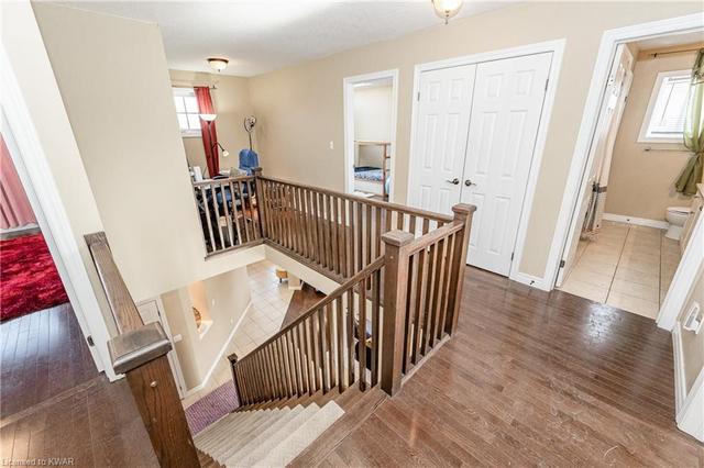 41 Norma Crescent, House detached with 6 bedrooms, 3 bathrooms and 4 parking in Guelph ON | Image 20
