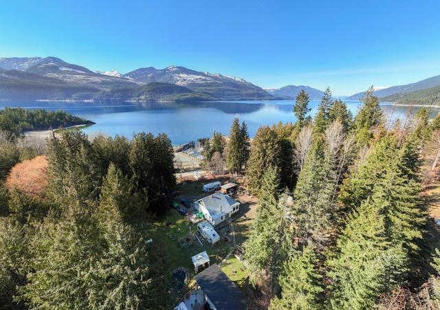 1766 Riondel Road N, House detached with 3 bedrooms, 2 bathrooms and null parking in Central Kootenay A BC | Image 25