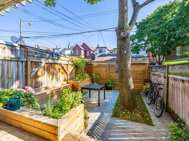 17 Mechanic Ave, House semidetached with 2 bedrooms, 2 bathrooms and 1 parking in Toronto ON | Image 21