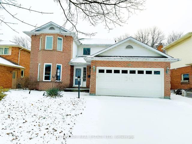 15 Farmington Dr, House detached with 4 bedrooms, 4 bathrooms and 6 parking in St. Catharines ON | Image 1