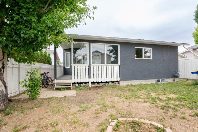 84 Mt Rundle Boulevard W, House detached with 5 bedrooms, 3 bathrooms and 4 parking in Lethbridge AB | Image 31