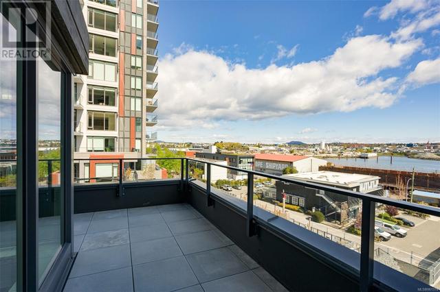 307 - 363 Tyee Rd, Condo with 2 bedrooms, 2 bathrooms and 1 parking in Victoria BC | Image 18