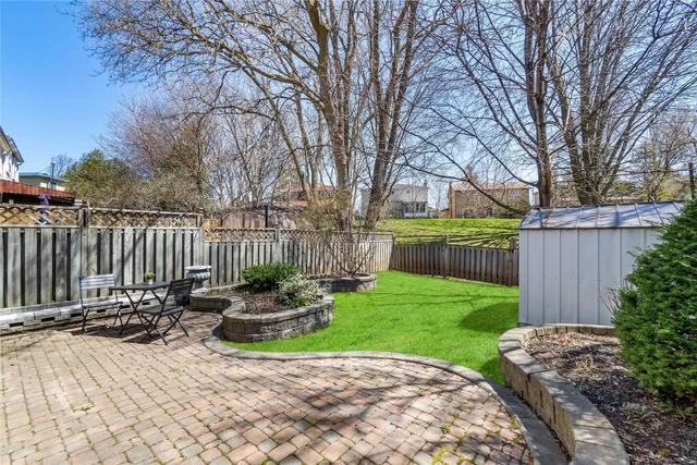 113 Huron Heights Dr, House detached with 3 bedrooms, 3 bathrooms and 5 parking in Newmarket ON | Image 30