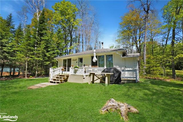 1065 Trooper Lake Drive, House detached with 3 bedrooms, 1 bathrooms and 10 parking in Highlands East ON | Image 19