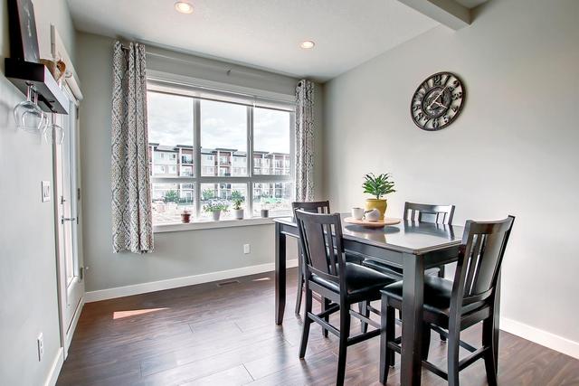 129 Walgrove Cove Se, Home with 3 bedrooms, 2 bathrooms and 2 parking in Calgary AB | Image 6