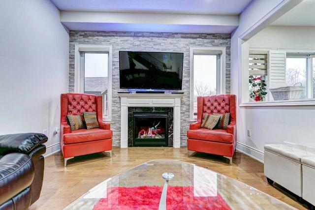 487 Threshing Mill Blvd, House detached with 5 bedrooms, 4 bathrooms and 4 parking in Oakville ON | Image 8