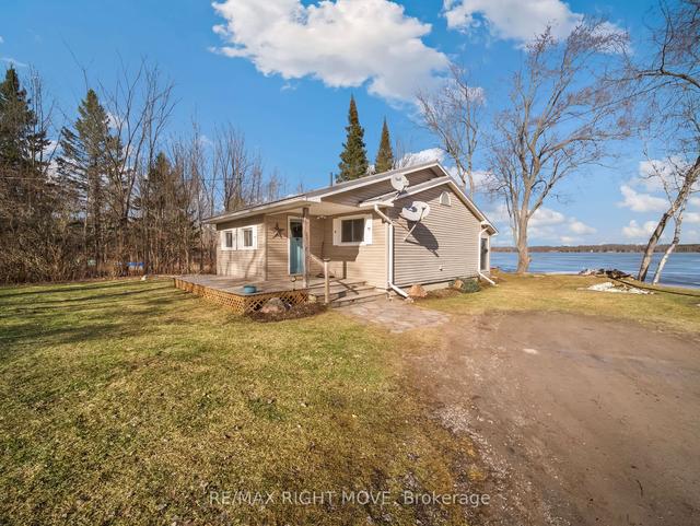 6185 Rama Dalton Boundary Rd, House detached with 2 bedrooms, 1 bathrooms and 30 parking in Kawartha Lakes ON | Image 12