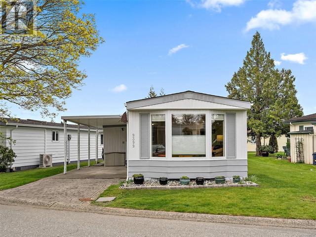 9399 Brookwood Dr, House other with 2 bedrooms, 1 bathrooms and 2 parking in Sidney BC | Image 5