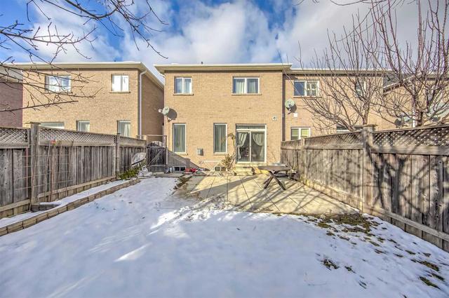 29 Rizal Ave, House semidetached with 3 bedrooms, 3 bathrooms and 3 parking in Markham ON | Image 14