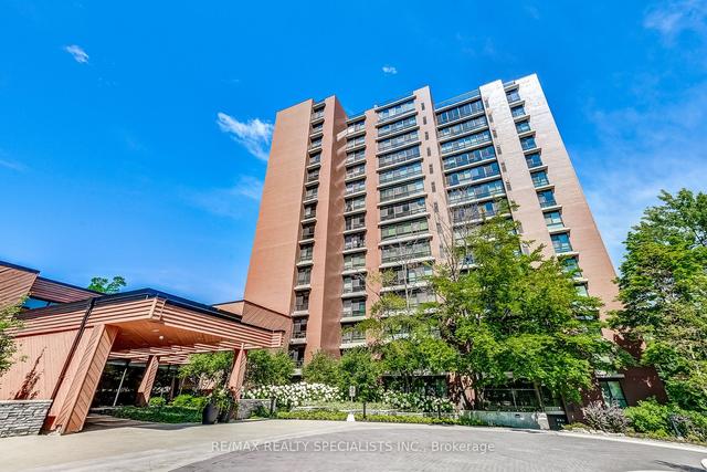 803 - 1400 Dixie Rd, Condo with 3 bedrooms, 3 bathrooms and 1 parking in Mississauga ON | Image 1